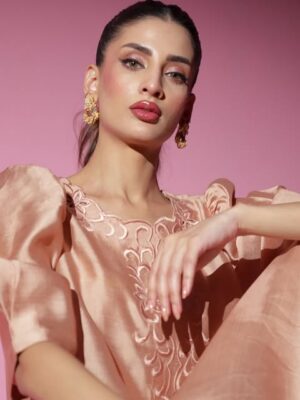 Samana-Zainab-Fashion-Designer